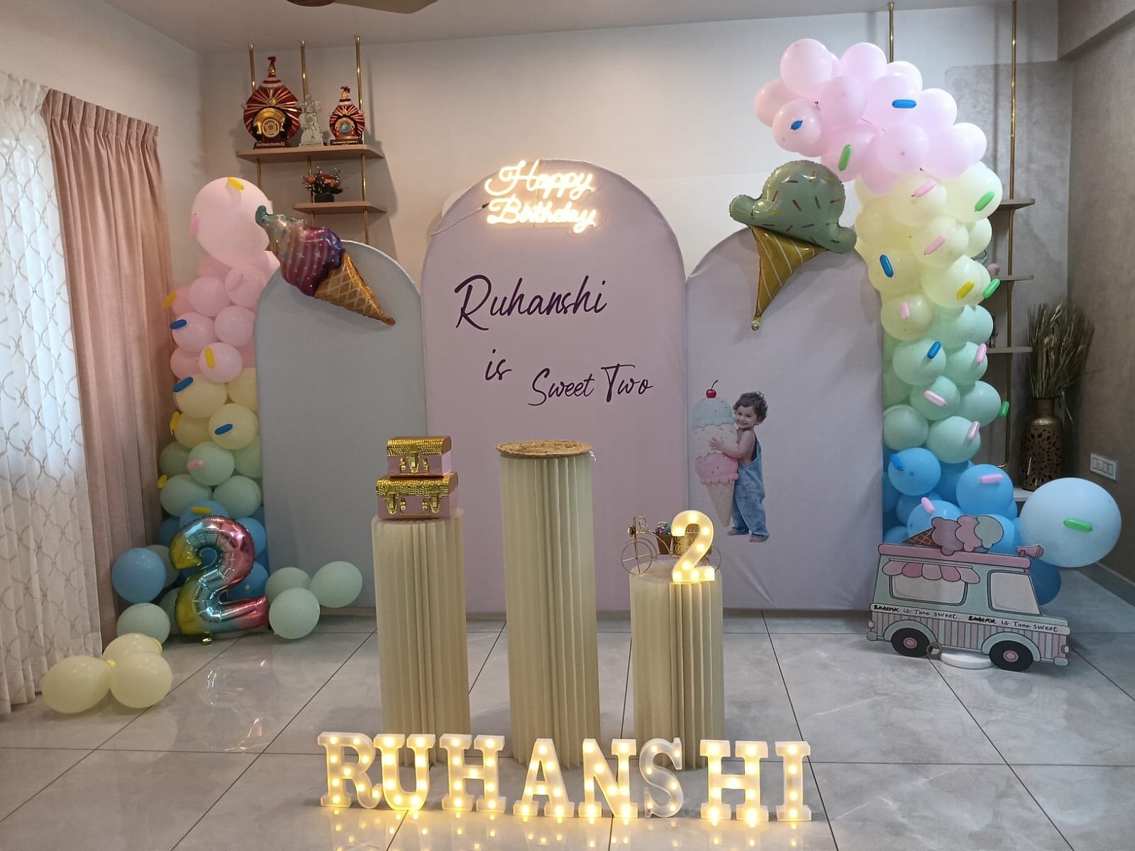 Birthday balloon decoration